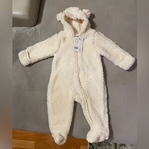 NWT H&M Cozy Footie - 6-9 months baby